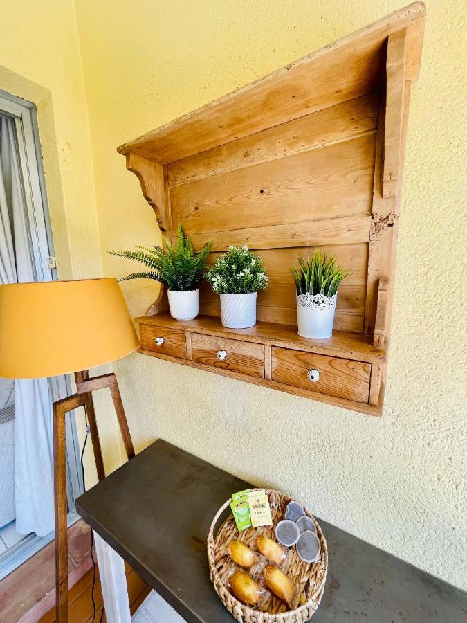 Bel Appartement Avec Mezzanine, Vue Mer Et Piscine 코골렝 외부 사진