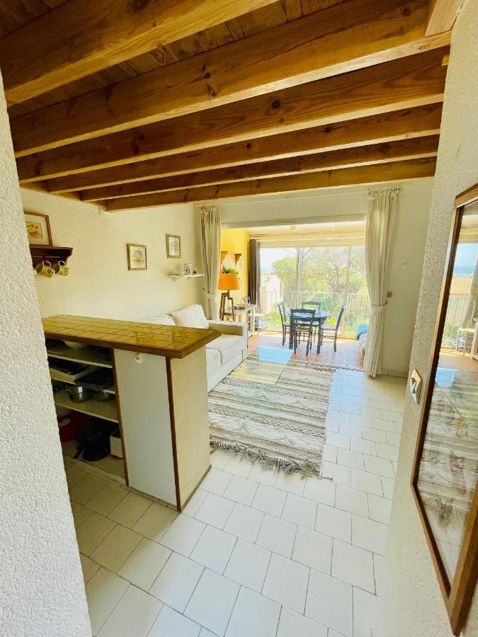 Bel Appartement Avec Mezzanine, Vue Mer Et Piscine 코골렝 외부 사진