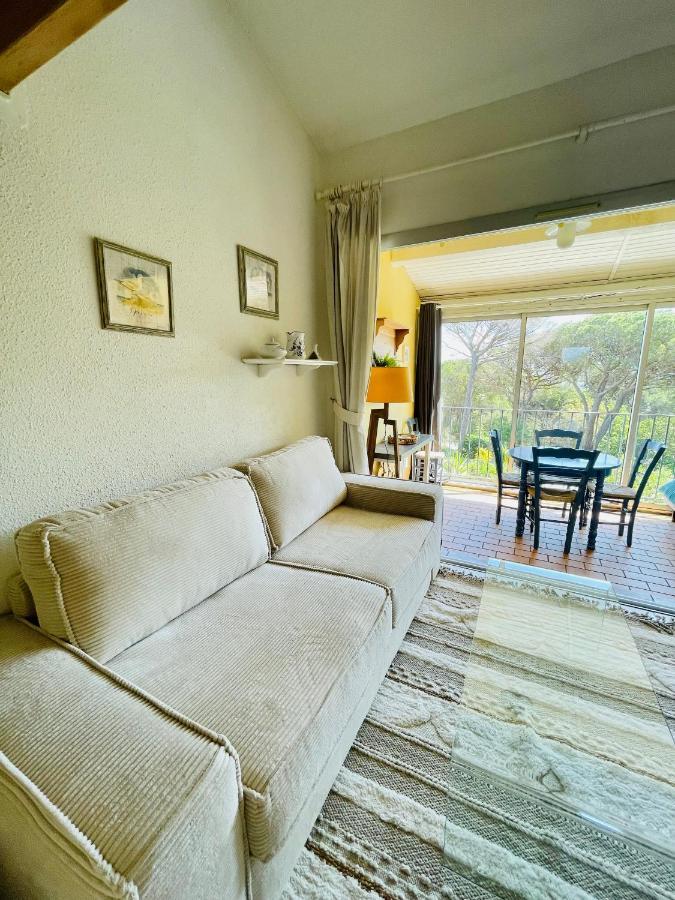 Bel Appartement Avec Mezzanine, Vue Mer Et Piscine 코골렝 외부 사진