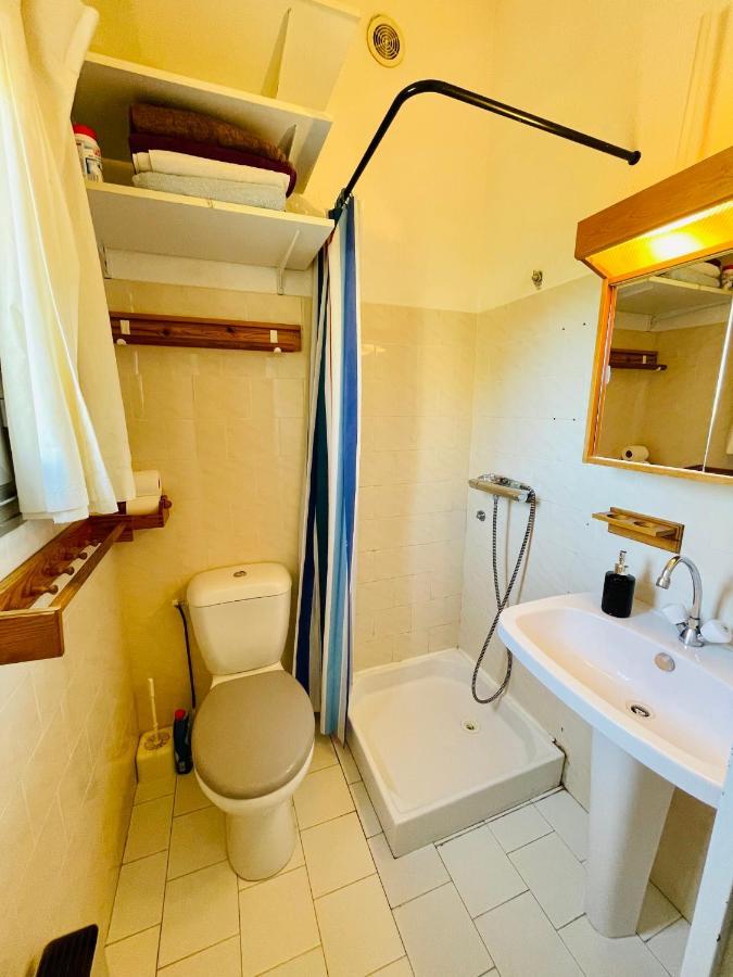 Bel Appartement Avec Mezzanine, Vue Mer Et Piscine 코골렝 외부 사진