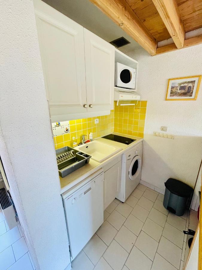 Bel Appartement Avec Mezzanine, Vue Mer Et Piscine 코골렝 외부 사진
