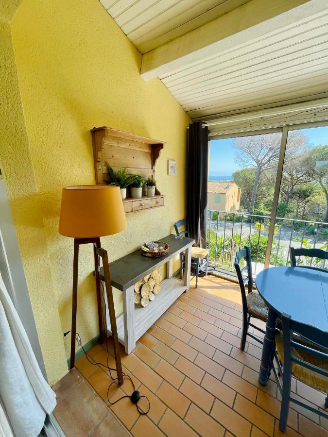 Bel Appartement Avec Mezzanine, Vue Mer Et Piscine 코골렝 외부 사진